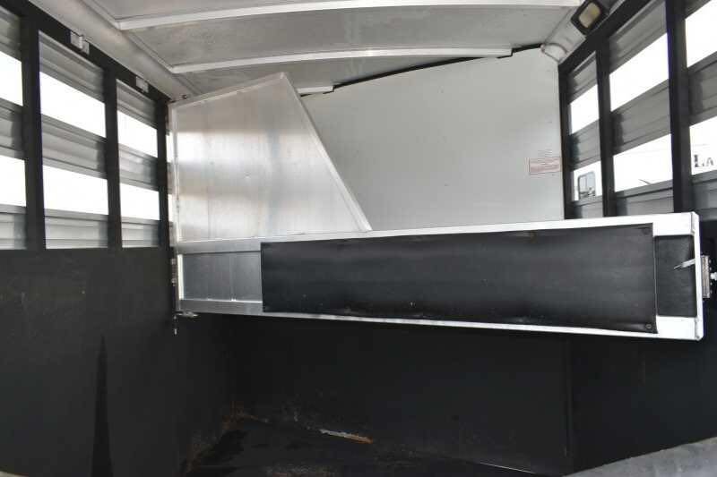 2005 Sundowner Sunlite 2 Horse Trailer - Image 11