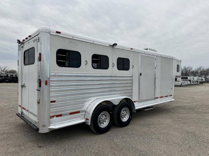 2004 Hart Trailers 3H GN Weekender Horse Trailer - Image 3