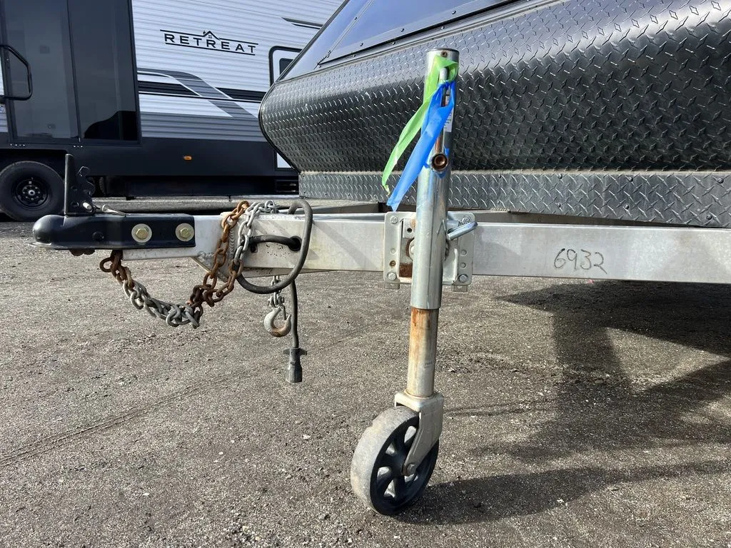 2021 Mission Trailers 101×12 Aluminum 2-Place Crossover/Hybrid w/Blackout PKG - Image 7
