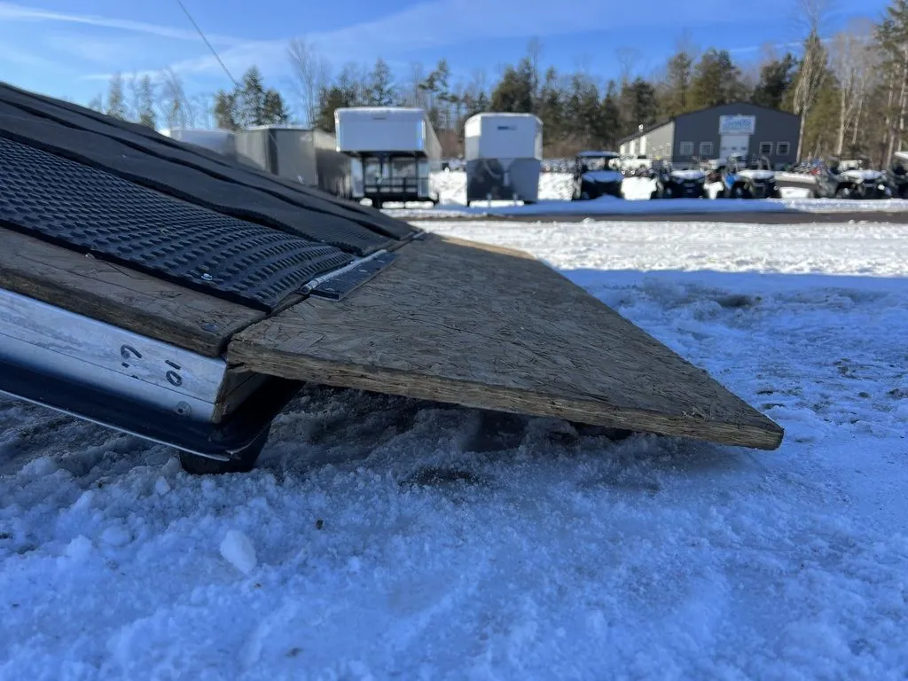 2008 Sno Pro 101×20 Aluminum 4-Place w/Interior Spare Mount, Mats & Guides - Image 11