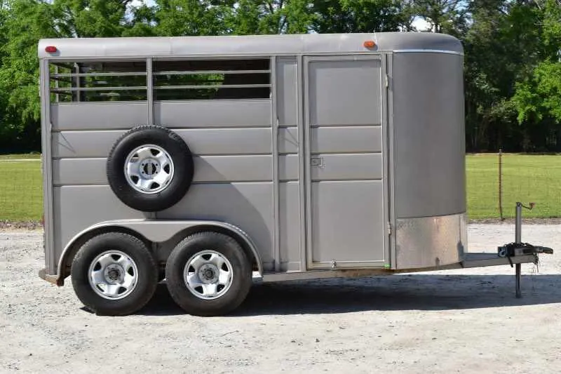 2010 Calico 2 Horse Trailer - Image 8