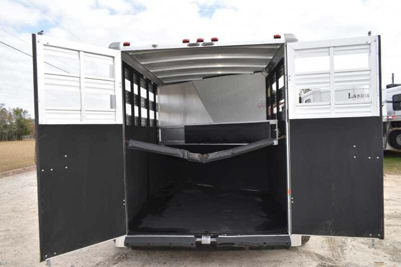 2005 Sundowner Sunlite 2 Horse Trailer - Image 3